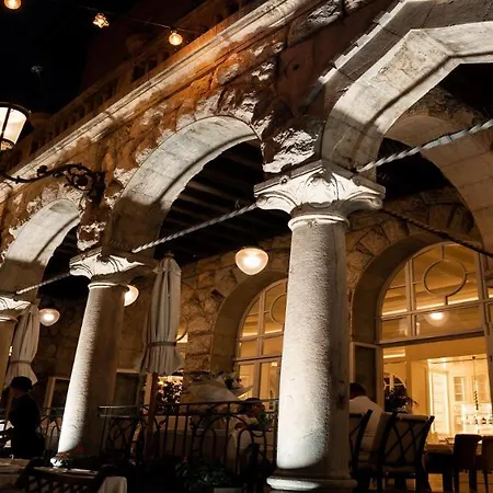 Amadria Park Milenij فندق