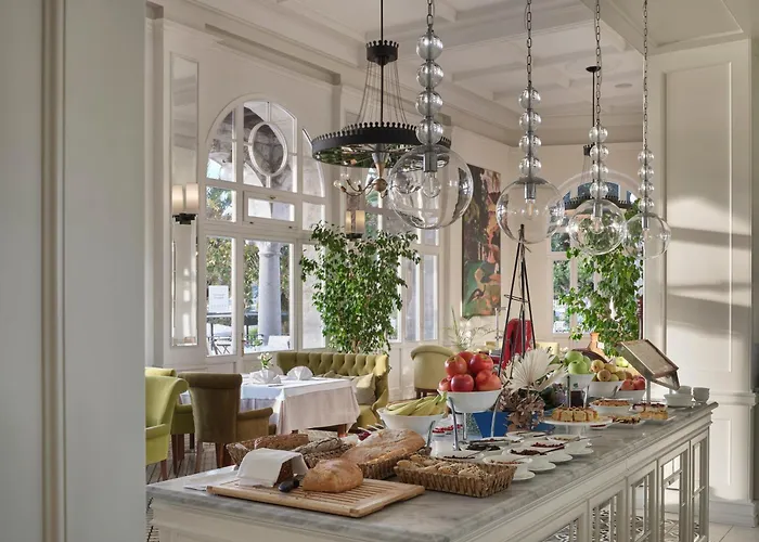 מלון Amadria Park Milenij 5*