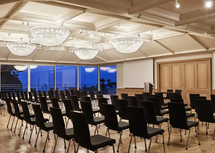 Amadria Park Milenij מלון 5*